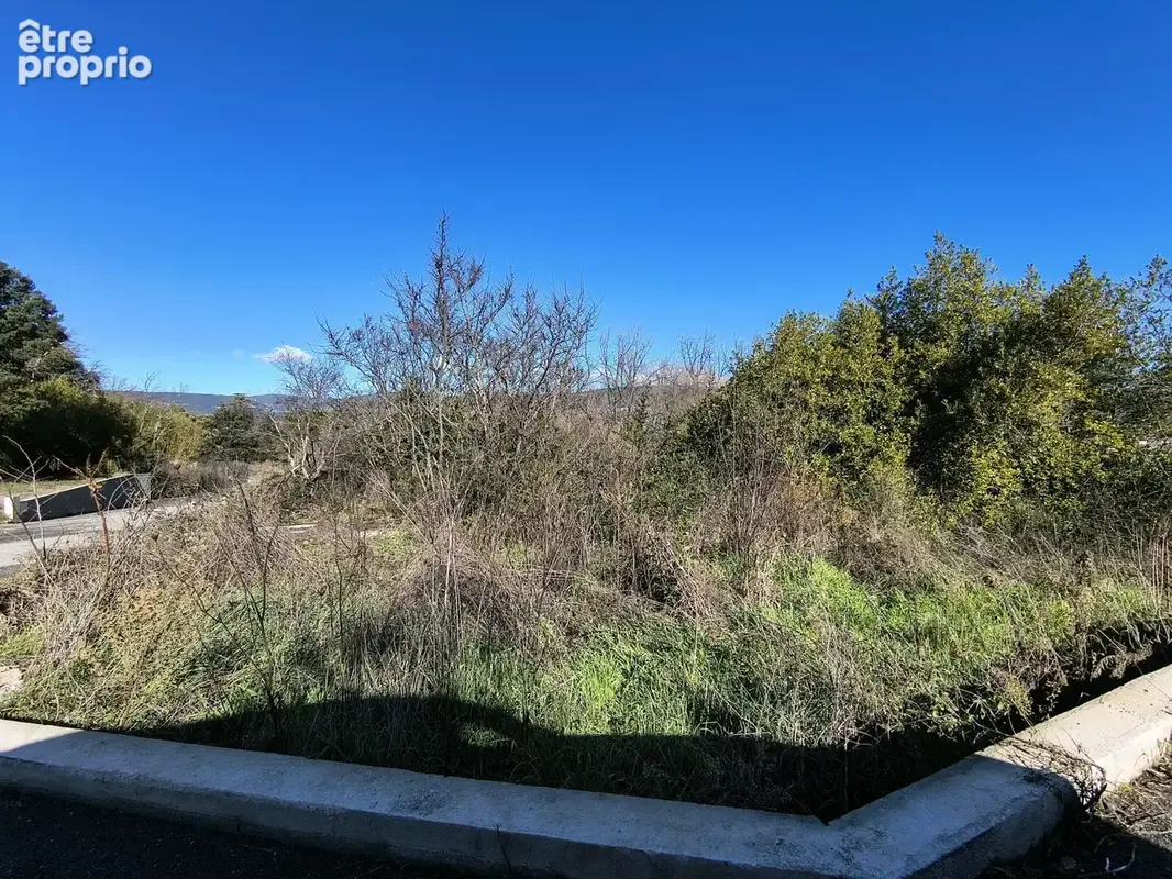 Terrain à bâtir de 916 m² à DRAGUIGNAN (83) - photo 3