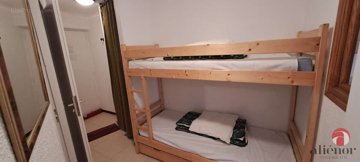 Appartement à MORILLON