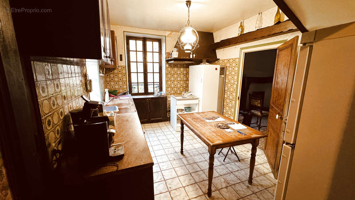 Vente en Exclusivité à Pontaubert - Charmante Maison de caractère avec jardin de 1467 m2 au prix de 235 400 €. - photo 10