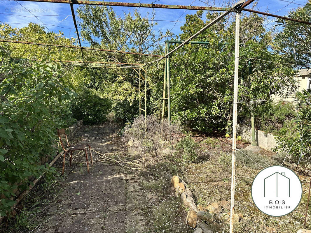 Maison à CHATEAUNEUF-LES-MARTIGUES