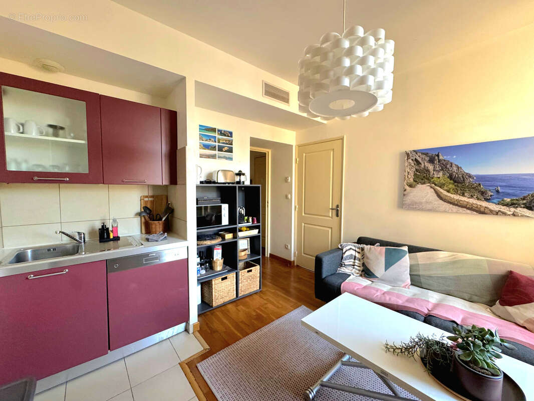 Appartement à MARSEILLE-2E