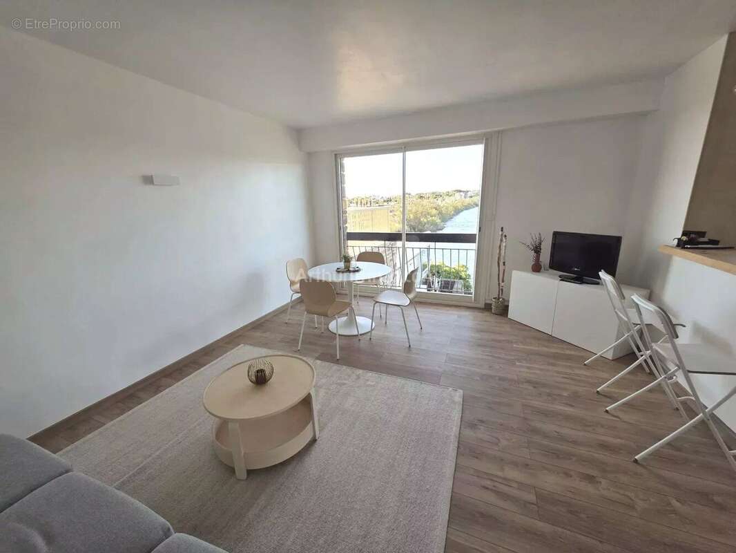 Appartement à FREJUS