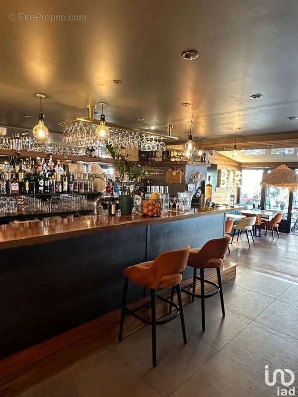 Photo 2 - Commerce à LA GARDE-FREINET