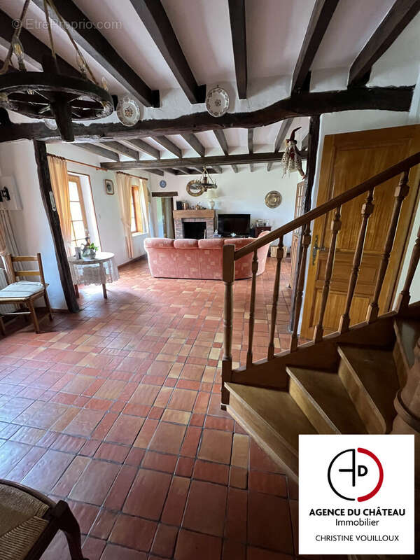 Maison à VIEILLES-MAISONS-SUR-JOUDRY