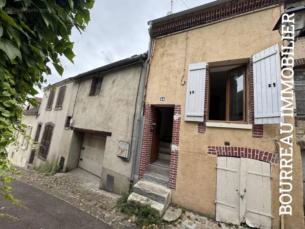 Maison à JOIGNY
