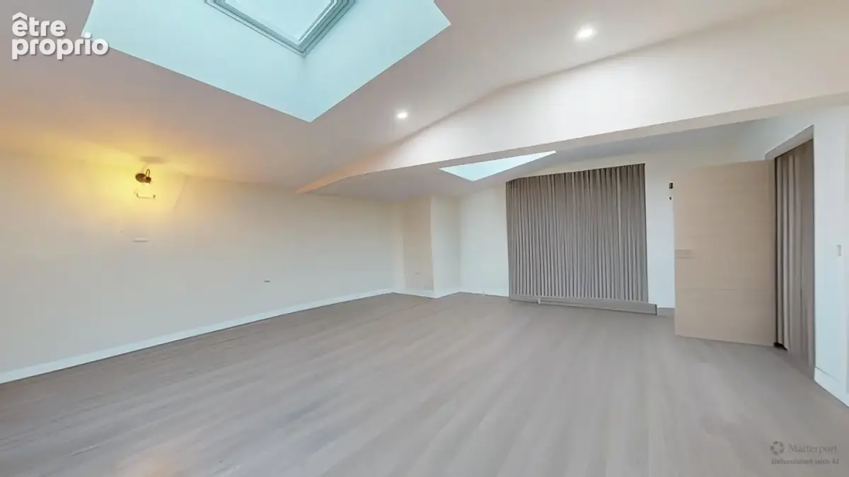 216 m2 en centre-ville d'Avranches Projet habitation ou professionnel - photo 2