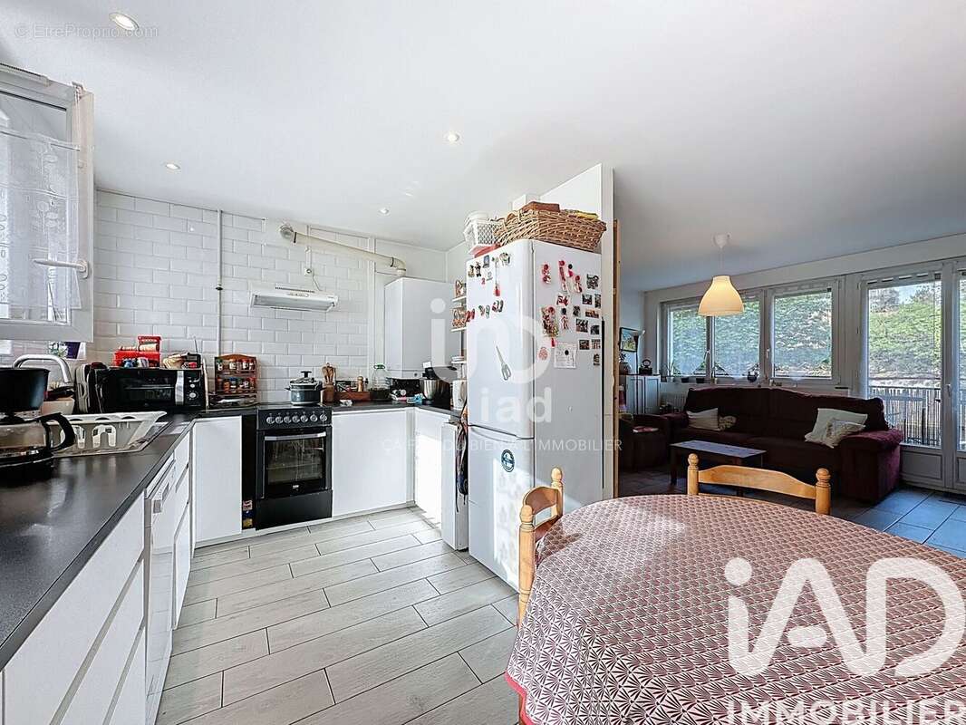 Photo 2 - Appartement à DAMMARIE-LES-LYS