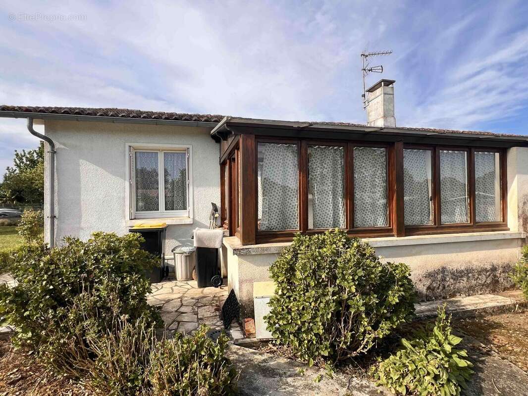 Maison à SAINT-LAURENT-DE-CERIS