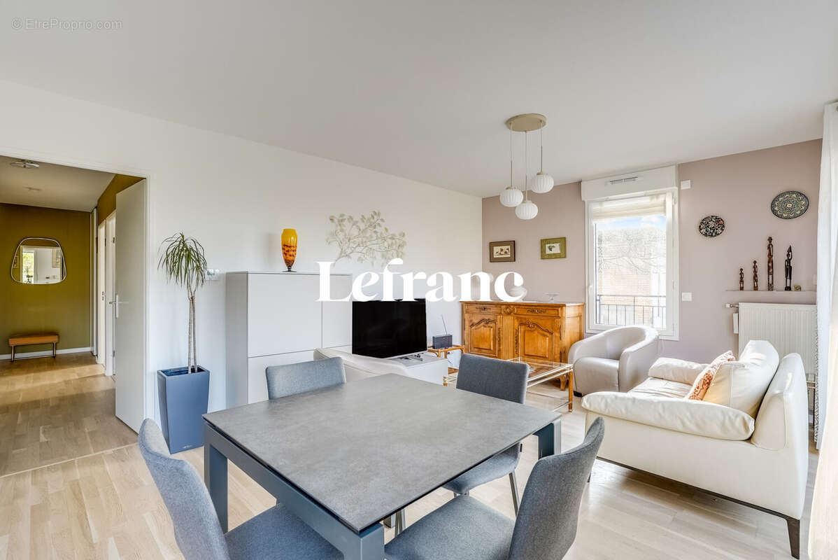 Appartement à CHATILLON