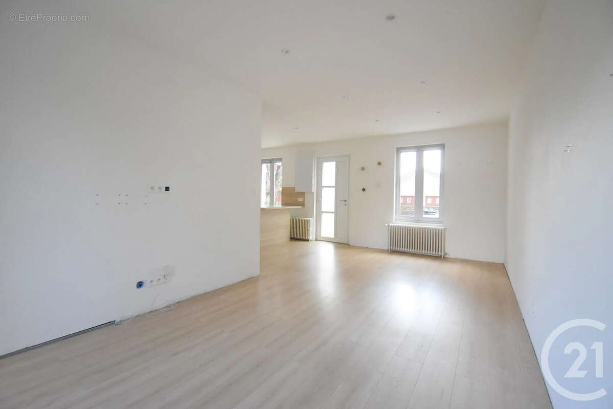 Maison à BELLERIVE-SUR-ALLIER