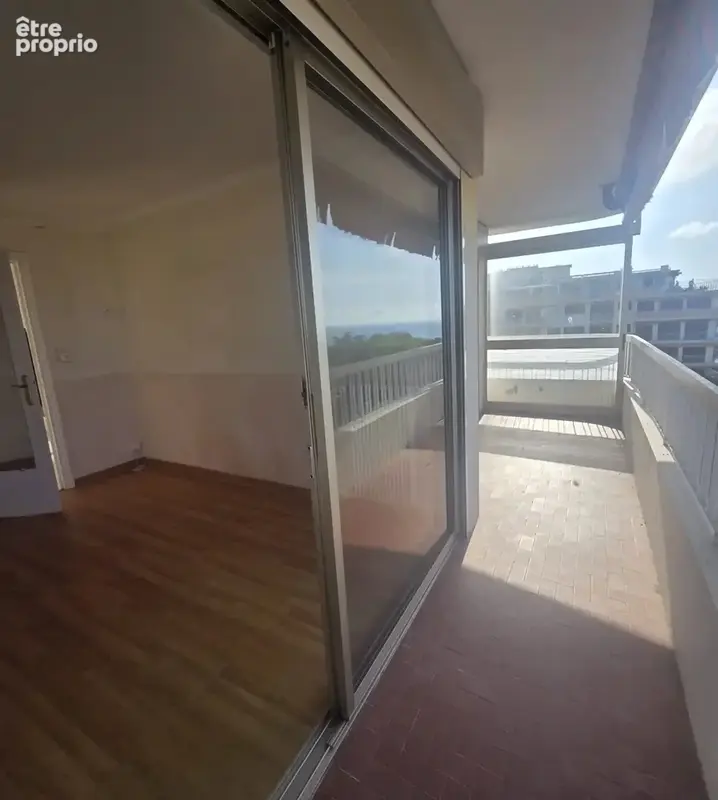Nice Ouest – Dernier étage avec vue mer, terrasse et parking - photo 9