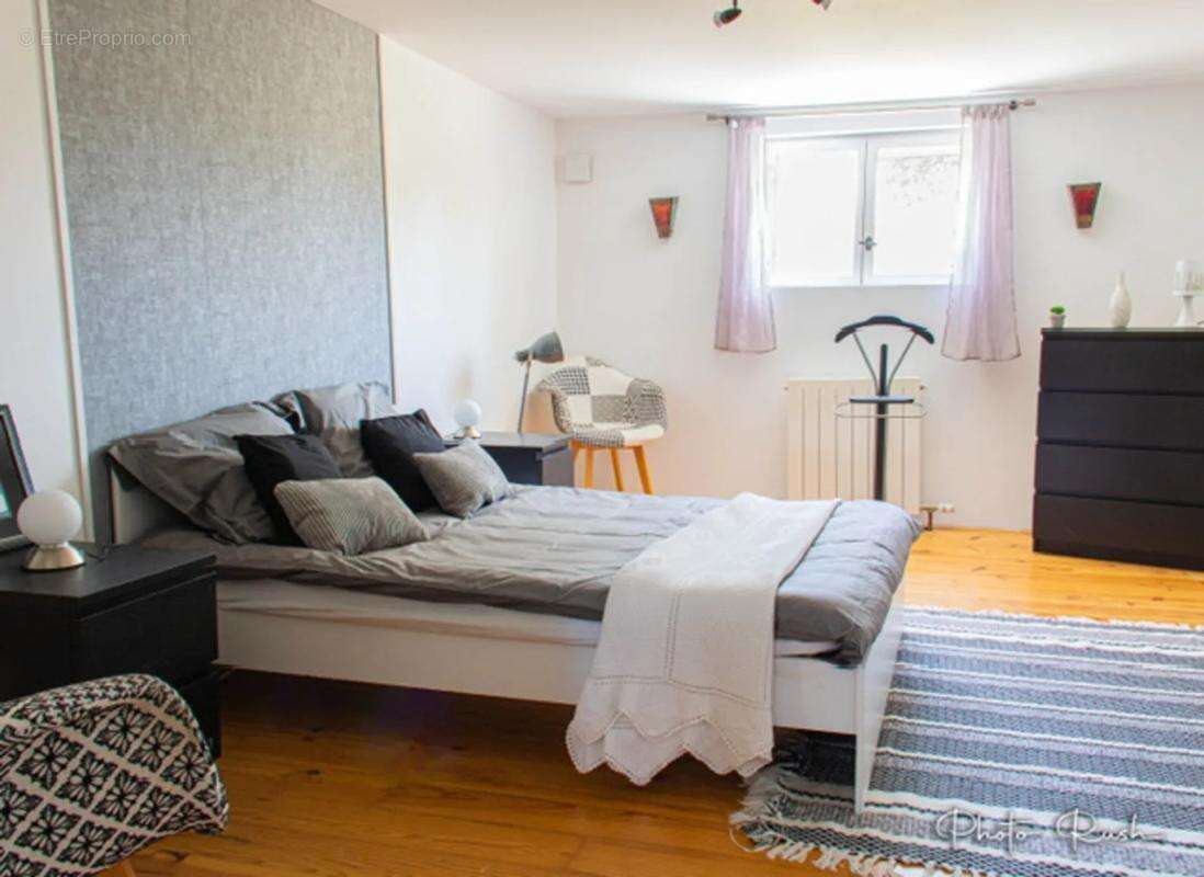 Appartement à SAINT-MEARD-DE-GURCON