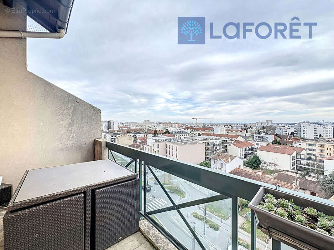 Appartement à LYON-8E