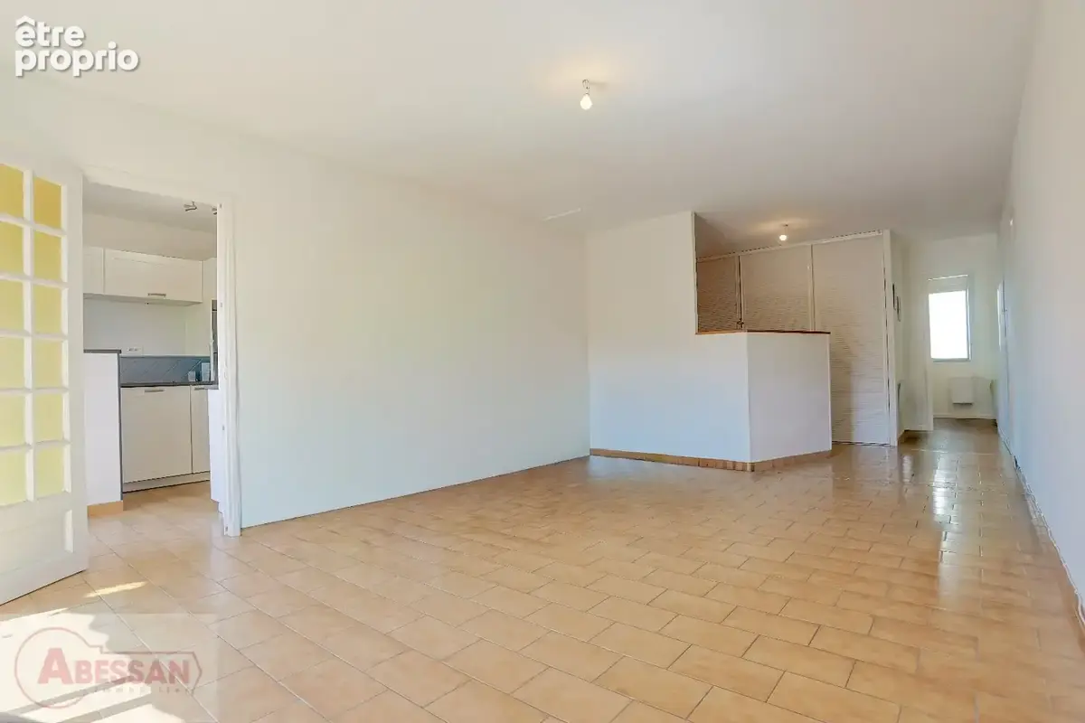 Appartement 4 pièces 81 m² à vendre à Ales (30100) - photo 2