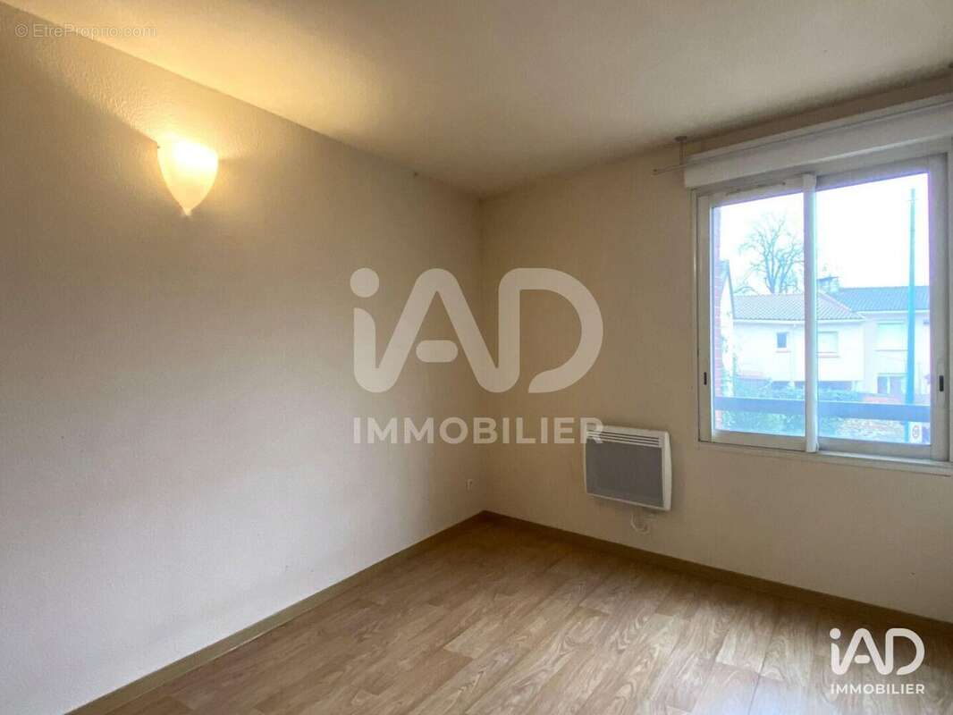 Photo 9 - Commerce à CASTELGINEST