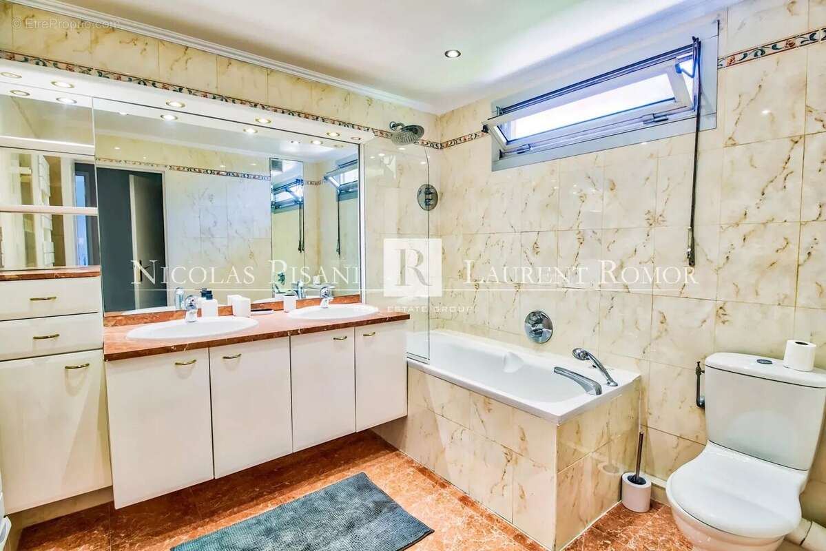 EXCLUSIVITÉ - Résidence avec piscine -Appartement 4 pièces – Vue mer - photo 7