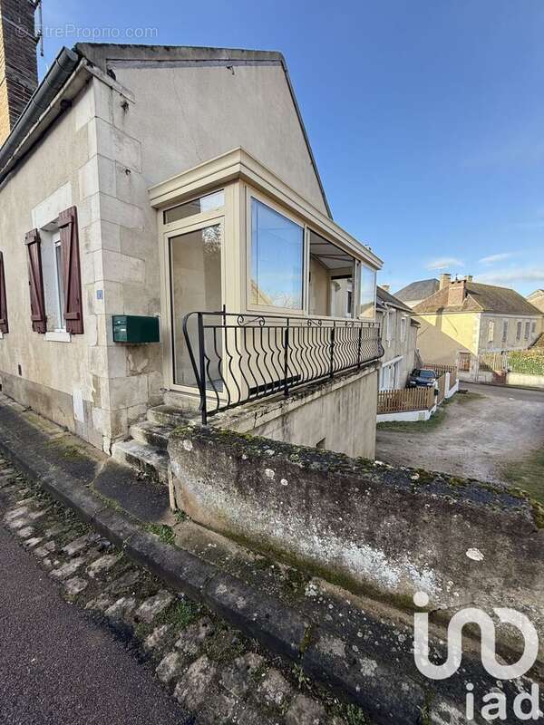 Photo 4 - Maison à GY-L&#039;EVEQUE