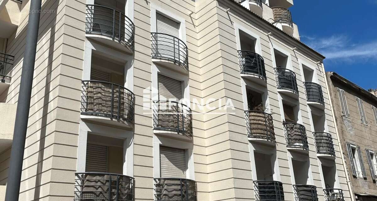Appartement à MARSEILLE-5E