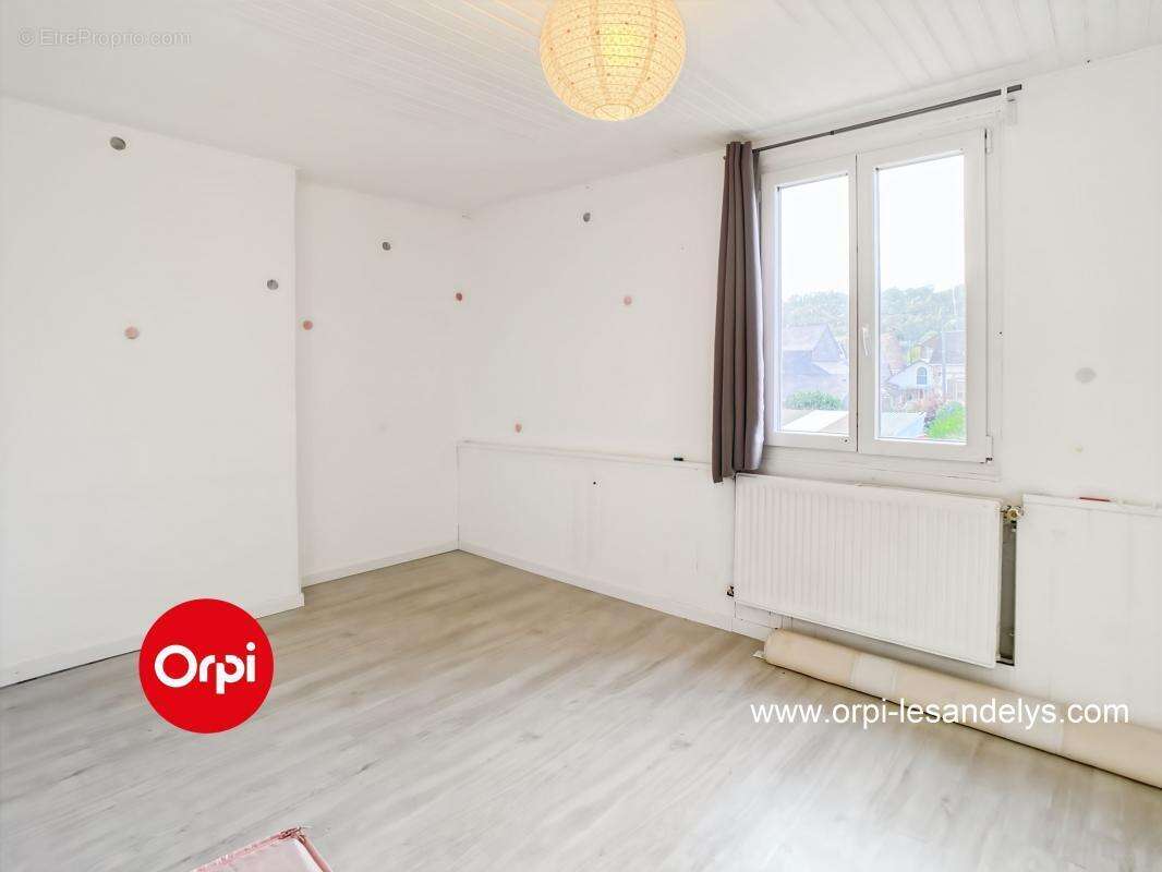 Maison à FLEURY-SUR-ANDELLE