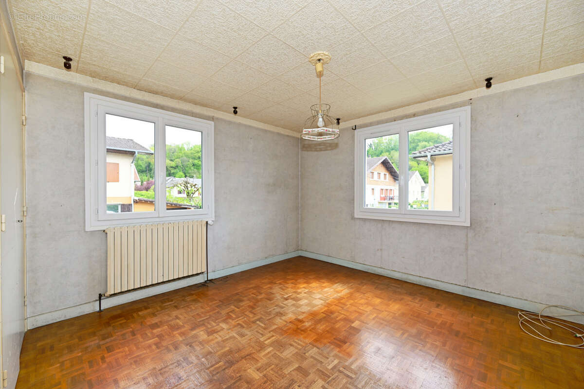 Maison à LA RAVOIRE