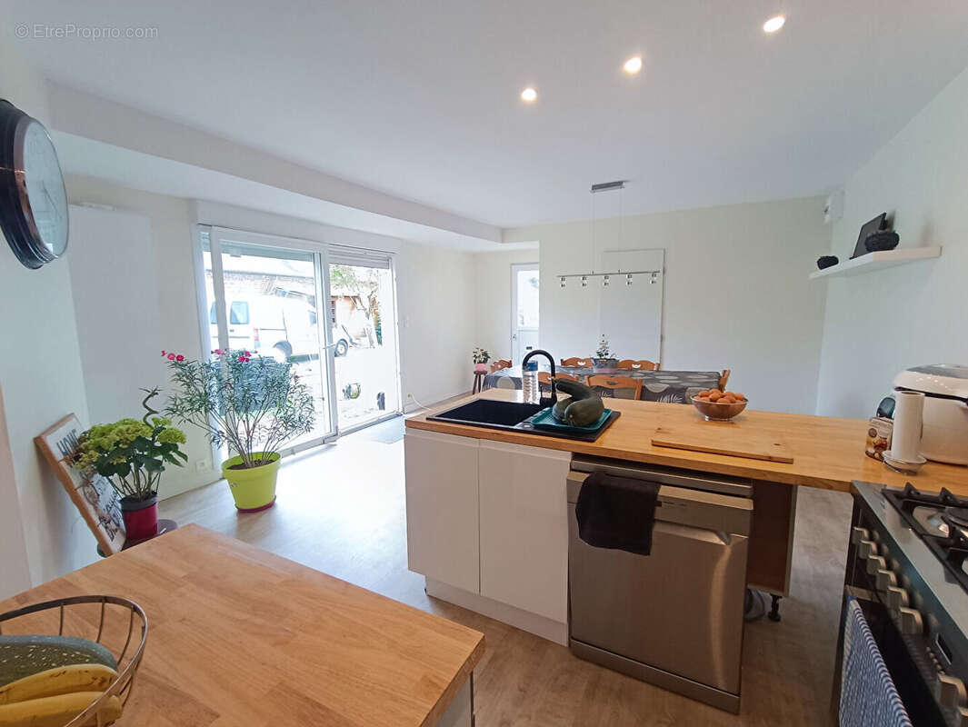 Maison à SAINT-QUENTIN