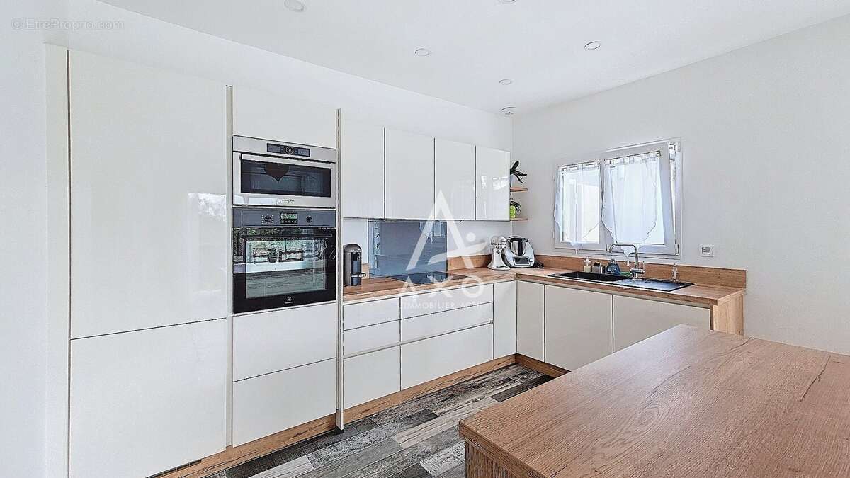 Maison à CORQUILLEROY