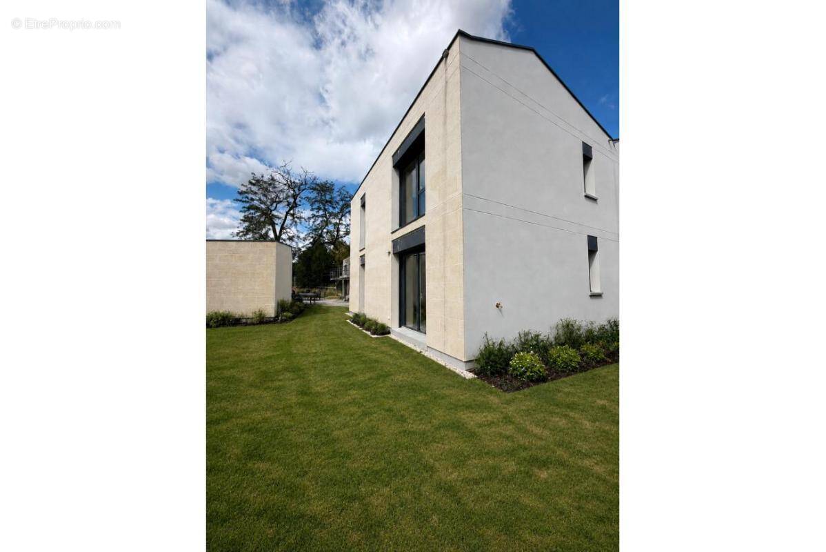 Maison à PESSAC