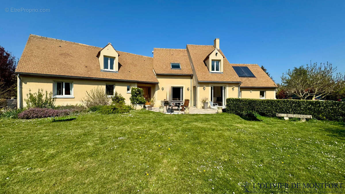 Maison à MONTFORT-L&#039;AMAURY