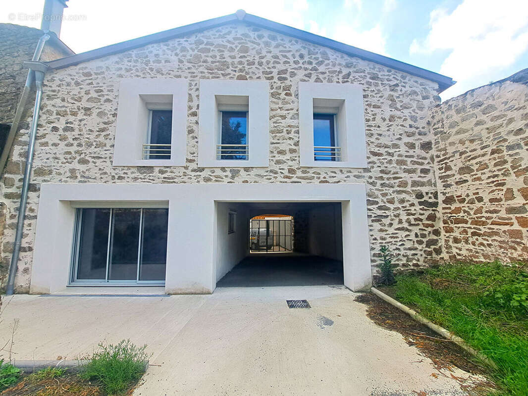 Maison Soucieu En Jarrest 5 pièces 130.1 m2 - photo 2