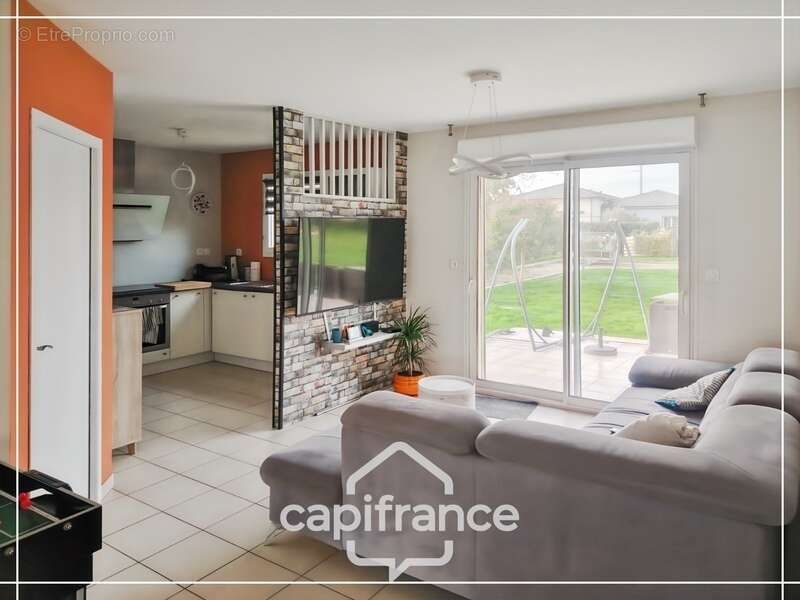 Maison à CAUDECOSTE