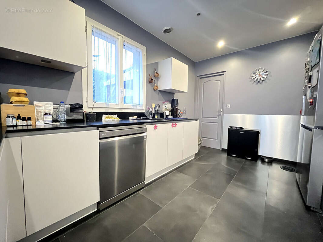 Maison à LA VILLE-DU-BOIS