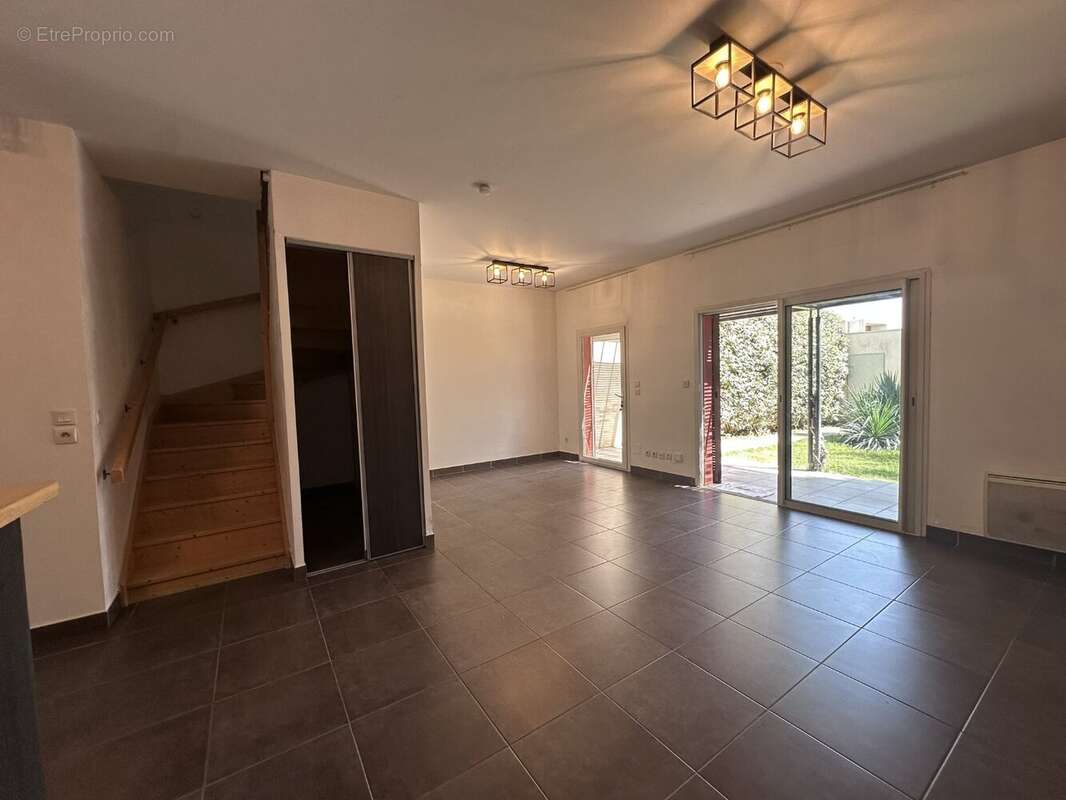 MONTPELLIER MALBOSC  Maison T4 duplex avec jardin plein sud, garage et stationnement - photo 4