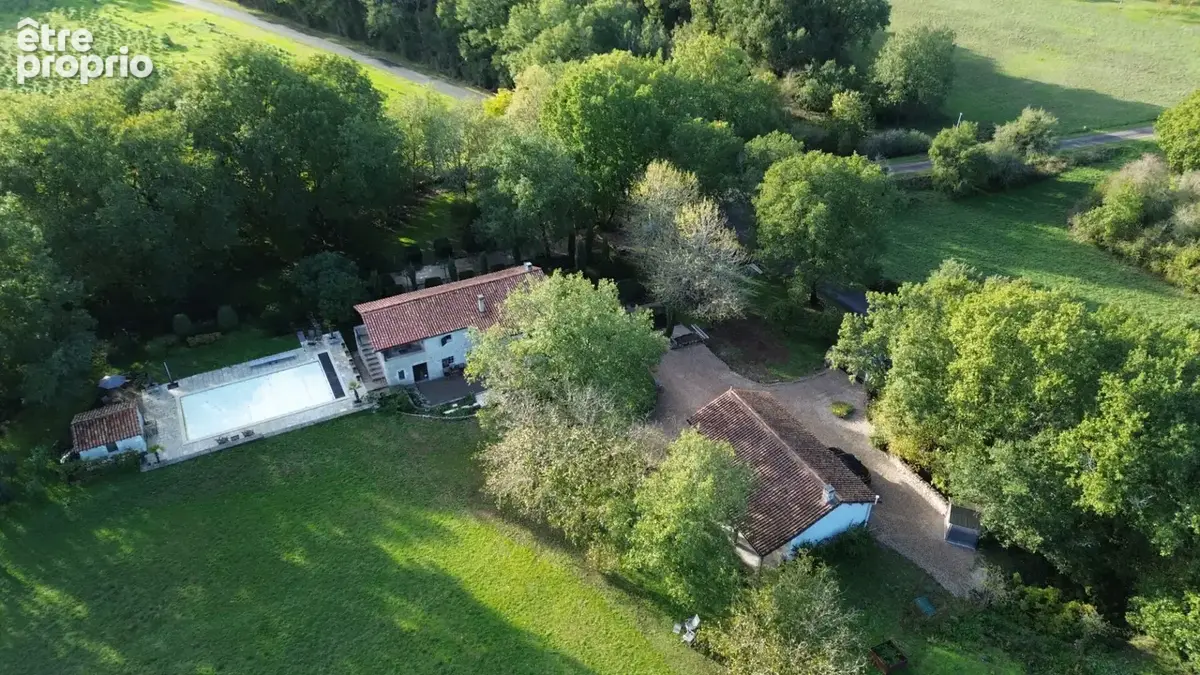 Un grand balcon royale dans la verdure, une maison de caractère et un gîte indépendant - photo 30