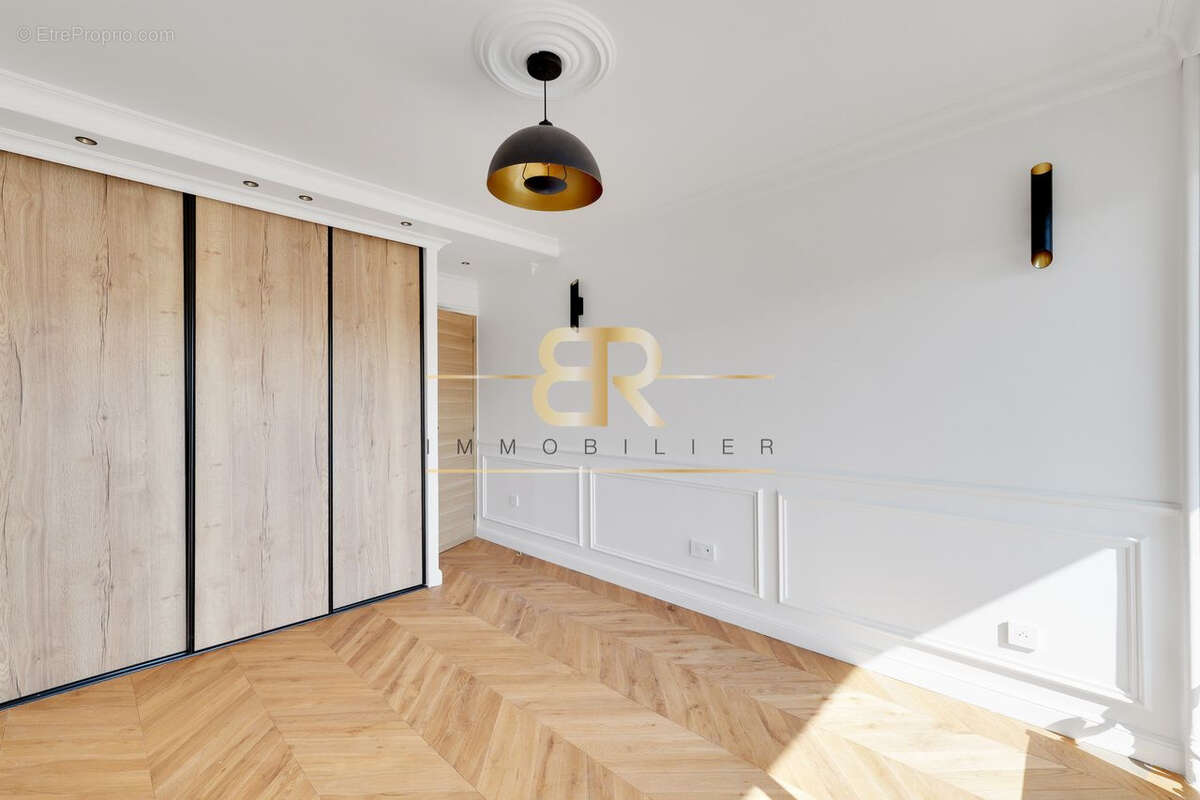 Appartement à PARIS-12E