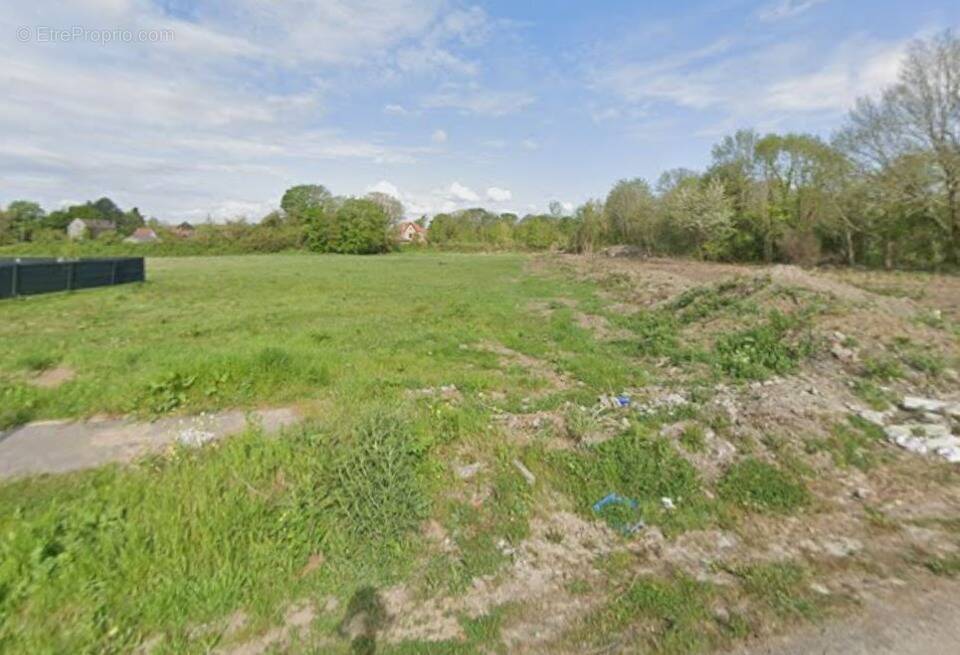 Terrain à HENIN-BEAUMONT