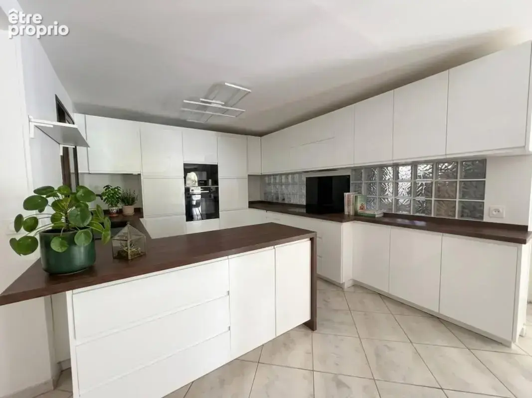 Maison 5 pièces 143 m² à vendre à Castagniers (06670) - photo 6