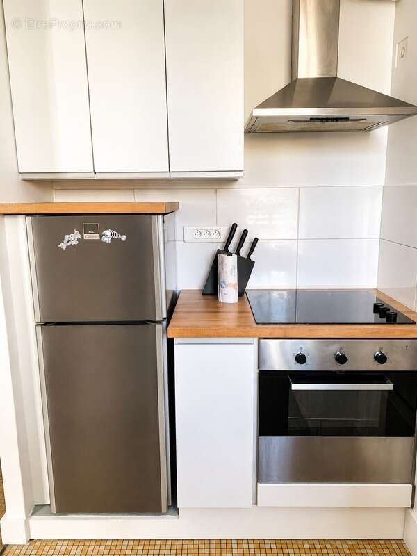 - 92100 boulogne billancourt - metro marcel sembat - studio en parfait etat - balcon - 2eme etage avec ascenseur - cave - - photo 10
