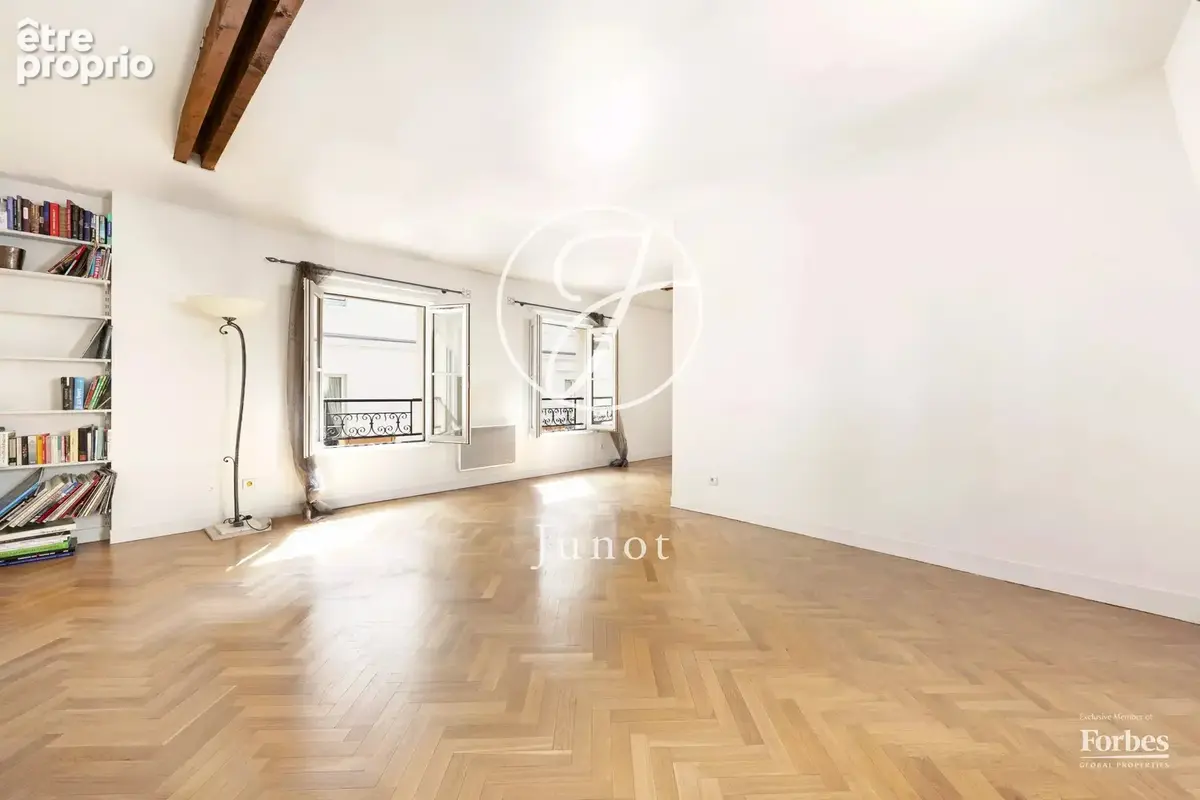 Paris 3 - RUE DE MONTMORENCY - Appartement - 3 pièces - 76,10m² Carrez - 2 chambres - Dernier étage - photo 2