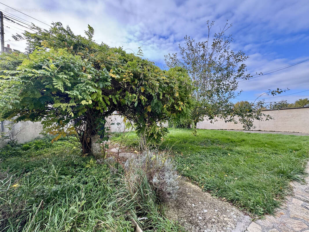 Maison à COULOMMIERS
