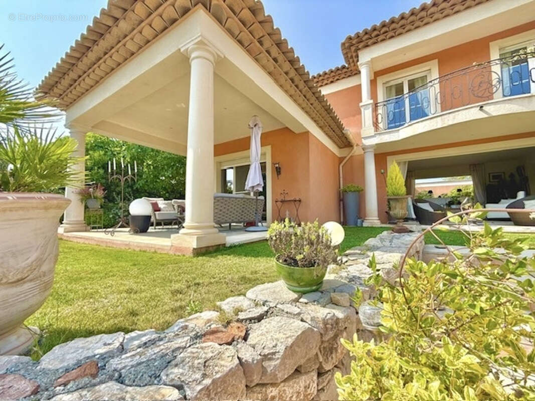 Maison à SAINT-RAPHAEL