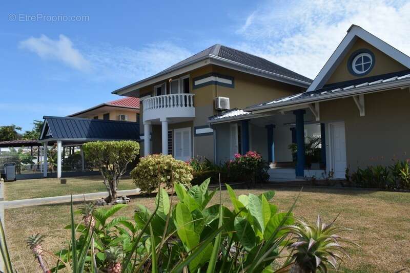 Maison à KOUROU