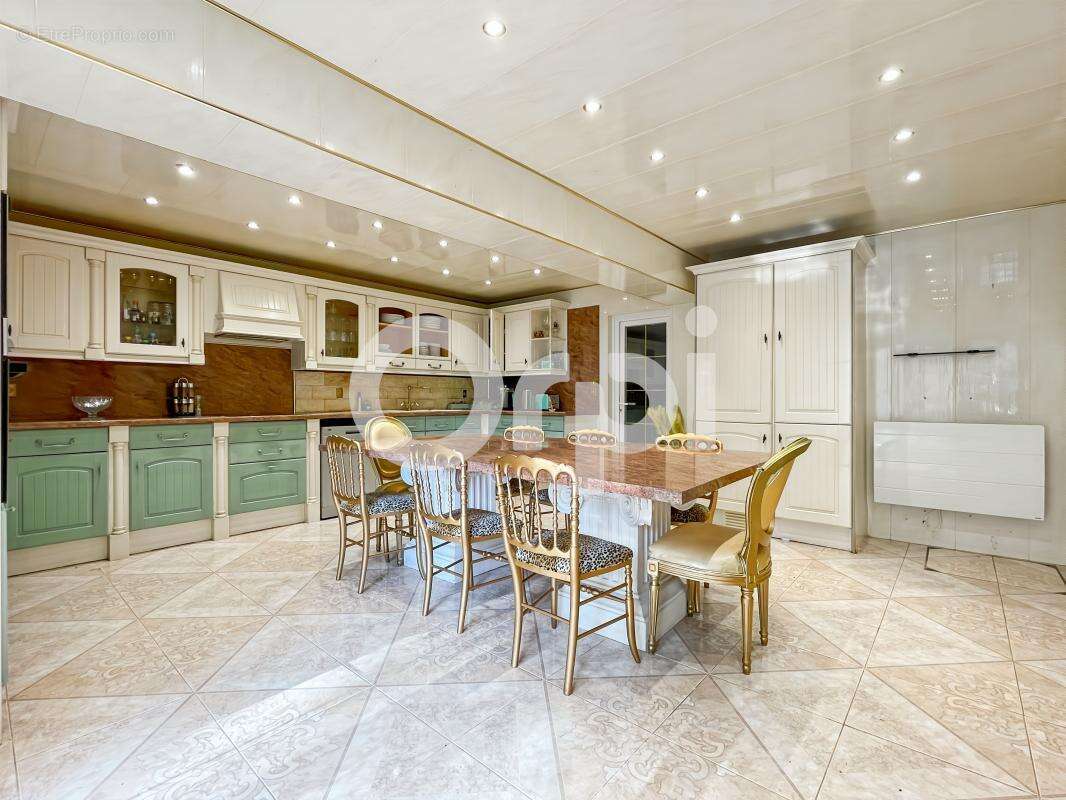 Maison à ARNIERES-SUR-ITON