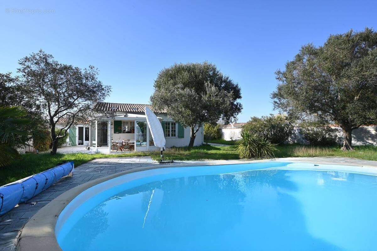 Maison à LA COUARDE-SUR-MER