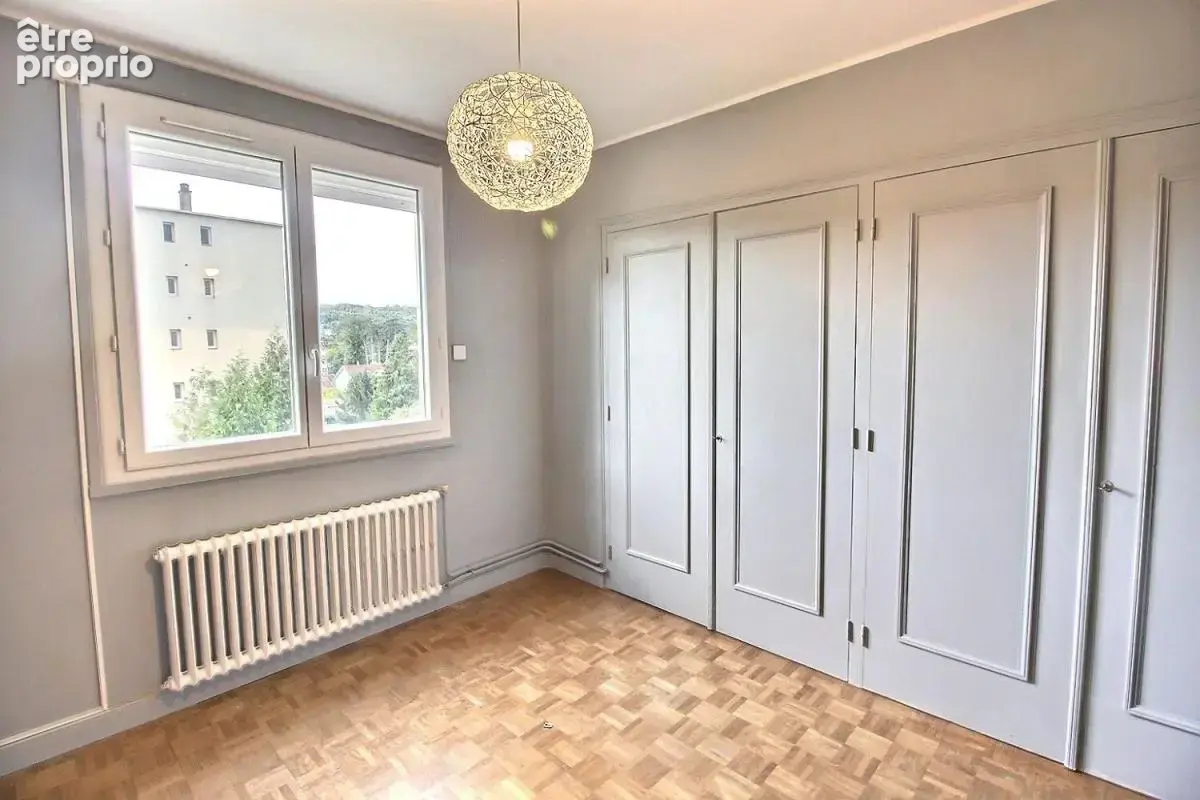 Appartement T3 sur la commune de BOURGOIN-JALLIEU (38300) - photo 4
