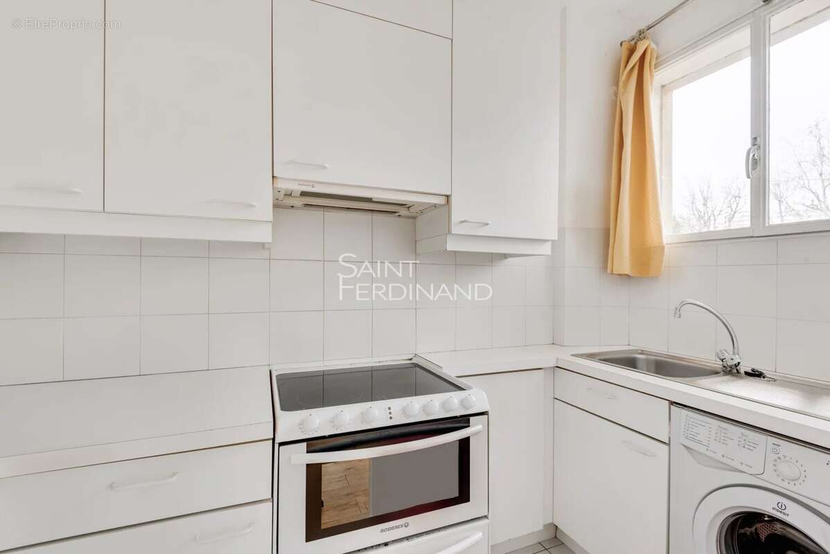 Appartement à NEUILLY-SUR-SEINE