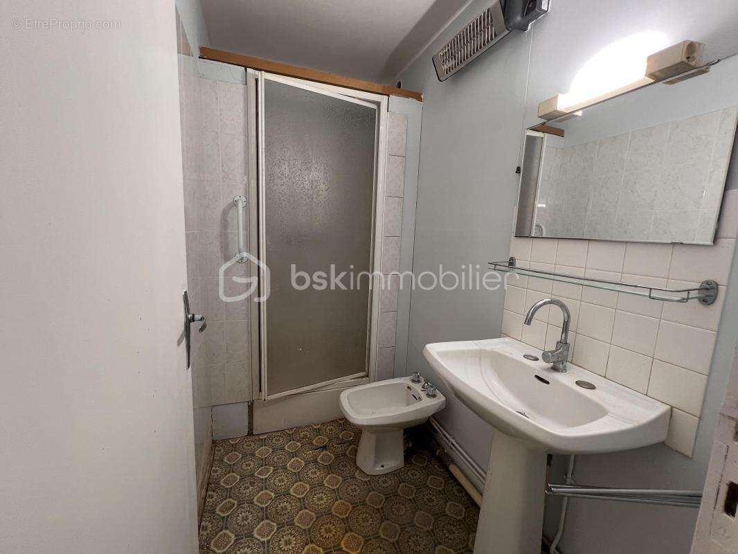 Jolie maison de plus de 213 m2, 6 chambres, jardin de 1500 m2! - photo 9