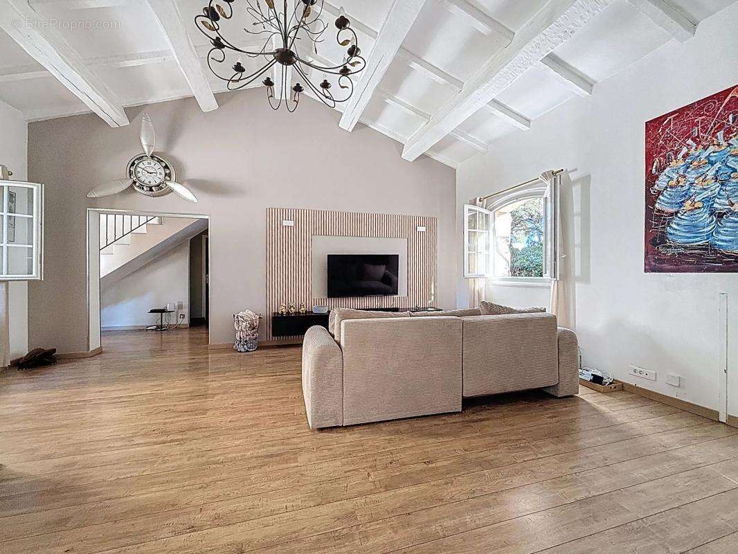 Maison à SAINT-RAPHAEL