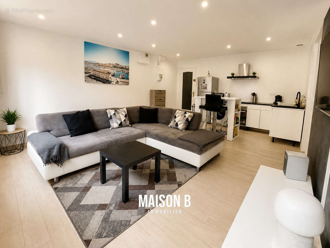 Appartement à MARSEILLE-8E