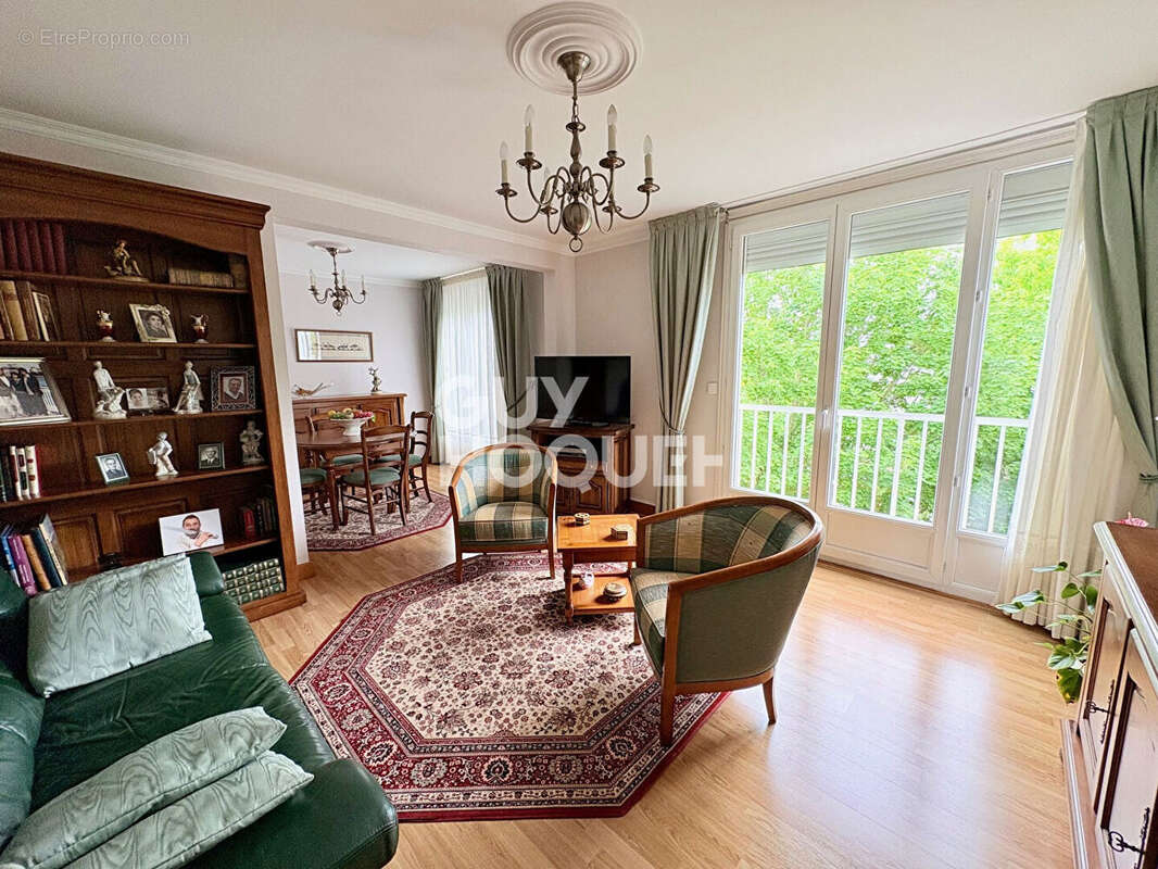 Appartement à VILLENAVE-D'ORNON