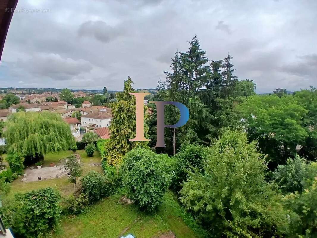 Maison 210 m² à Charlieu  - photo 23